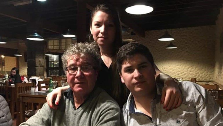 Guadalupe junto a su papá Esteban y su hermano Esteban