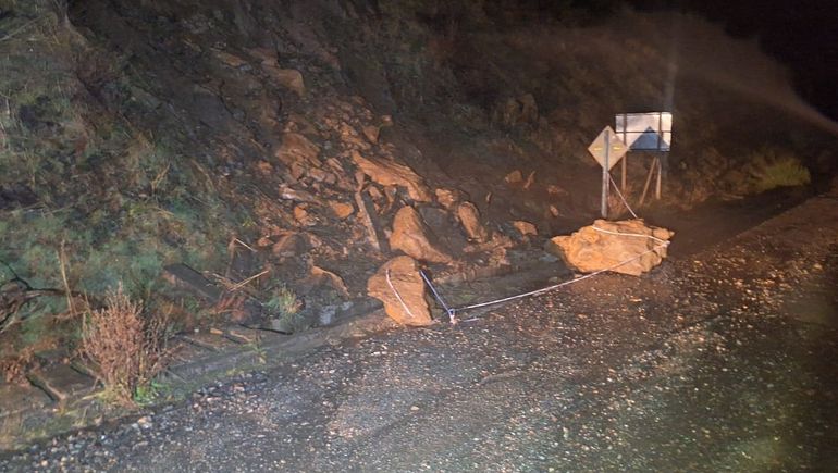 Las cuadrillas municipales trabajaron durante toda la noche para asistir a las familias afectadas. (Foto: Gentileza RSM) Las cuadrillas municipales trabajaron durante toda la noche para asistir a las familias afectadas. (Foto: Gentileza RSM)