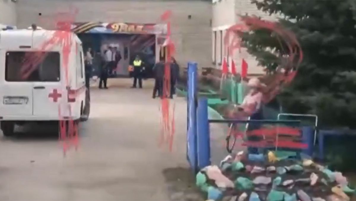 Horror en un jardín ruso: asesinó a una maestra y dos niños
