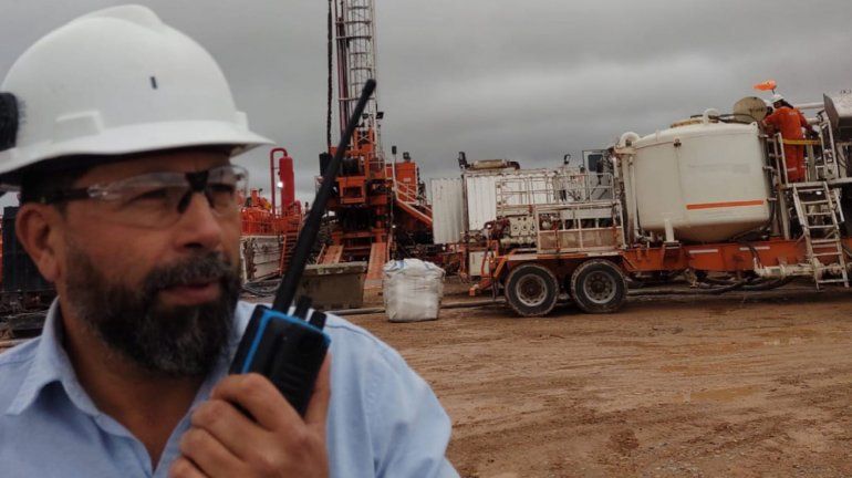 El petrolero solidario que ofrece cursos gratuitos para encontrar trabajo