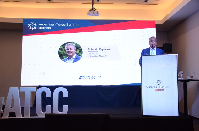 Rolando Figueroa a los empresarios: Rolando Figueroa a los empresarios: