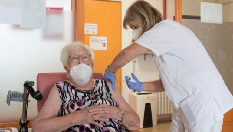 Las clínicas privadas también vacunarán contra el COVID