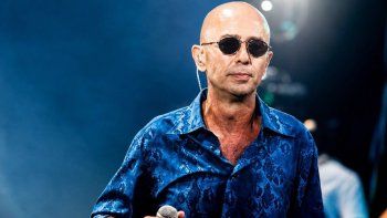 El fútbol, la otra pasión del Indio Solari además de la música y la lectura. El fútbol, la otra pasión del Indio Solari además de la música y la lectura.