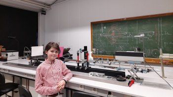 un nene de 11 anos se graduo de licenciado en fisica un nene de 11 anos se graduo de licenciado en fisica