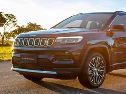 Una hermosa Jeep Compass fue robada durante la madrugada en la región. Una hermosa Jeep Compass fue robada durante la madrugada en la región.