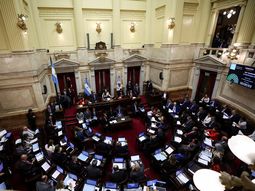 Foto de archivo - Debate en el Senado del Congreso argentino, en Buenos Aires, Argentina. Mar 14, 2024. REUTERS/Agustin Marcarian Foto de archivo - Debate en el Senado del Congreso argentino, en Buenos Aires, Argentina. Mar 14, 2024. REUTERS/Agustin Marcarian