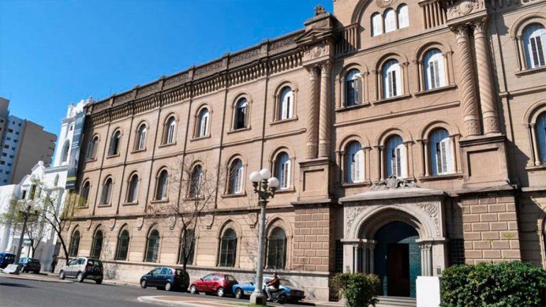 ¿Una extorsión? Inesperado giro en el caso de la profesora hot