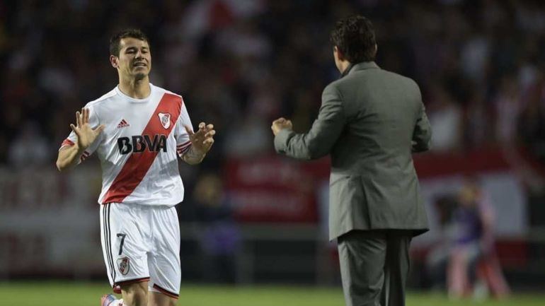 Rodrigo Mora dirigido por Marcelo Gallardo Rodrigo Mora dirigido por Marcelo Gallardo