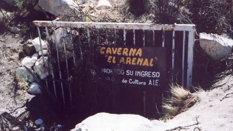 El sistema cavernario Cuchillo Curá, se ubica cerca de Las Lajas | LM Neuquen El sistema cavernario Cuchillo Curá, se ubica cerca de Las Lajas