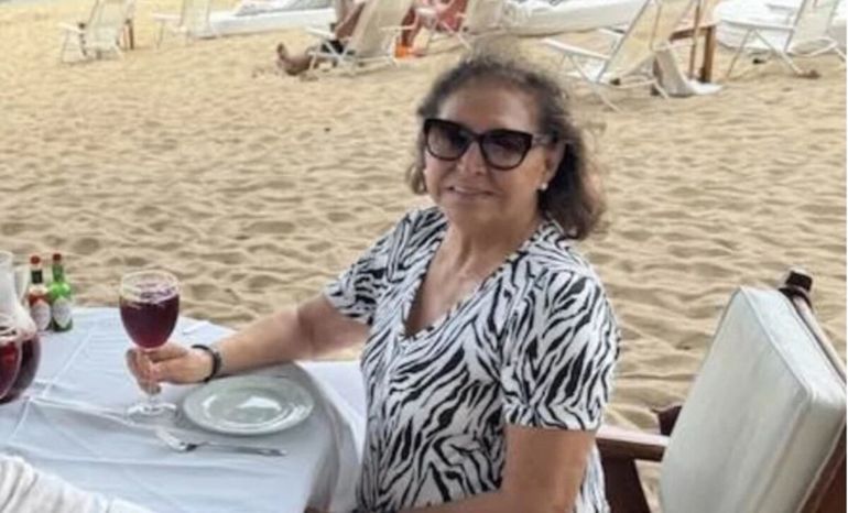 La mujer de 72 años murió tras caer por la escalera al bajar de un avión en el aeropuerto de San Pablo