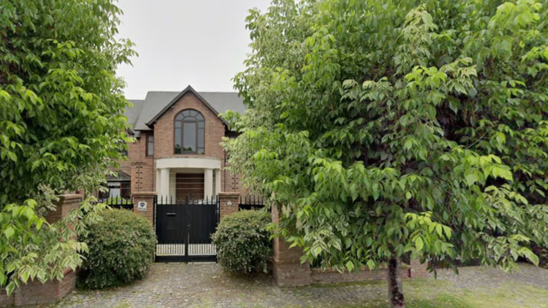 Antes de huir, los ladrones ataron a las víctimas, relataron. | LM Neuquen Antes de huir, los ladrones ataron a las víctimas, relataron.