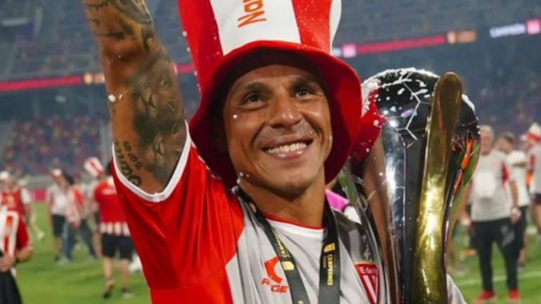 Enzo Pérez salió campeón con Estudiantes y blanqueó que se va: la puerta que abre River