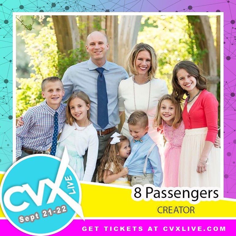 Ruby Franke en fotos de promoción de 8 Passenger. Ruby Franke en fotos de promoción de 8 Passenger.