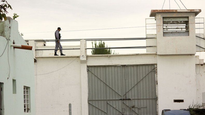 El proceso judicial por torturas seguida de muerte en la exU9 terminó con varios agentes penitenciarios condenados. | LM Neuquen El proceso judicial por torturas seguida de muerte en la exU9 terminó con varios agentes penitenciarios condenados.