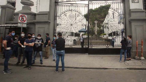 En Ecuador construirán un cementerio para las víctimas del coronavirus