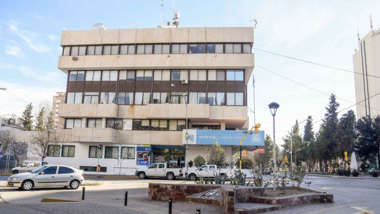 Los Municipales celebran su día y no atienden al público