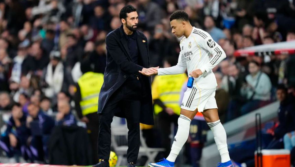 Otra polémica en Real Madrid: cruce de declaraciones entre Arbeloa y Mbappé.