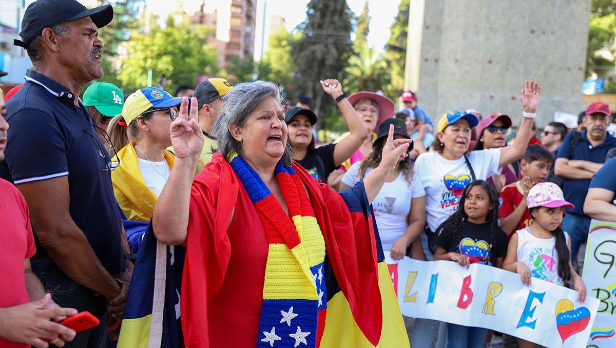 Cómo atraviesan los venezolanos en Neuquén la noticia del doble terremoto