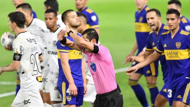 Boca quedó afuera y el robo del VAR inundó las redes