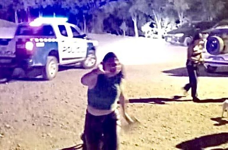 En Chos Malal hubo una trifulca que terminó con un herido en una salón de fiestas. (Foto: Facebook Radio Nacional Chos Malal) En Chos Malal hubo una trifulca que terminó con un herido en una salón de fiestas. (Foto: Facebook Radio Nacional Chos Malal)