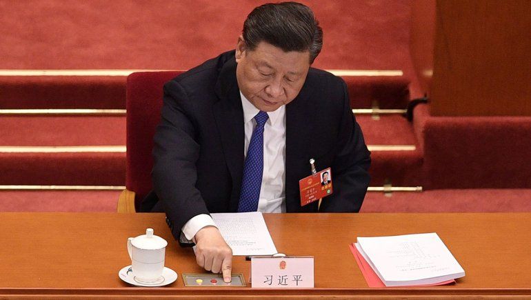 China ya permite tener hasta tres hijos por pareja