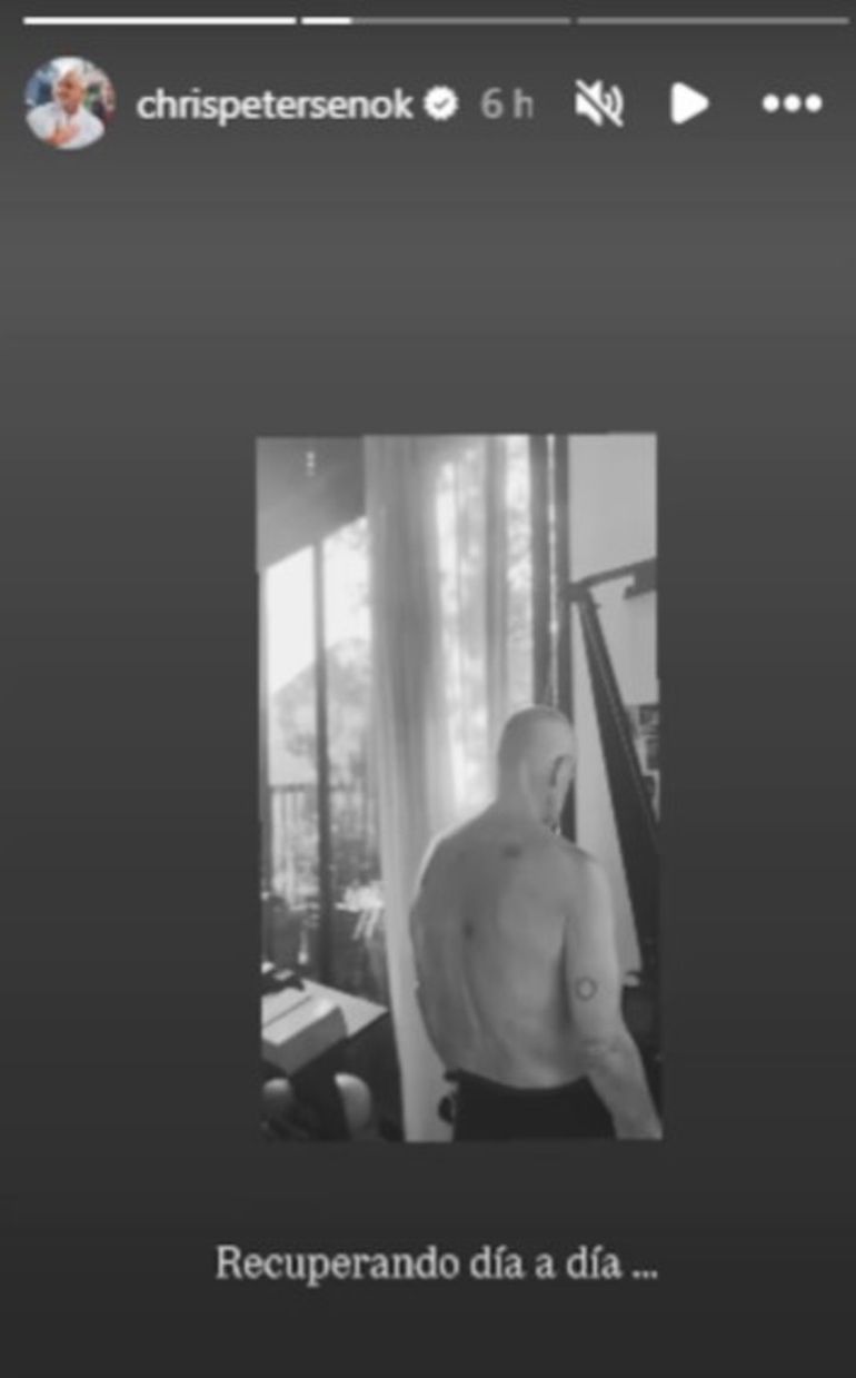 Petersen mostró una de sus tantas rutinas de recuperación. Petersen mostró una de sus tantas rutinas de recuperación.