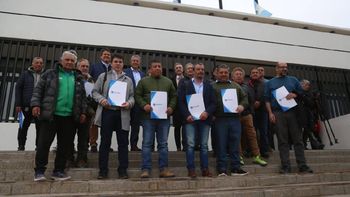 espaldarazo de gaido y figueroa por la tarifa de luz a 14 clubes de barrio en neuquen espaldarazo de gaido y figueroa por la tarifa de luz a 14 clubes de barrio en neuquen