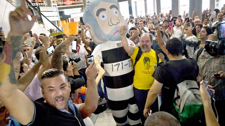 Militantes del opositor PSDB