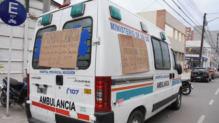 Aseguran que solo funcionan la mitad de las ambulancias del hospital Castro Rendón