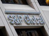 Foto de archivo. El logotipo de S&P Global se muestra en sus oficinas en el distrito financiero de Nueva York, EEUU, 13 de diciembre de 2018. REUTERS/Brendan McDermid