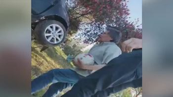 imagenes sensibles: la reaccion del chofer de argentino de merlo tras la tragedia imagenes sensibles: la reaccion del chofer de argentino de merlo tras la tragedia