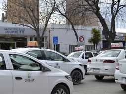 Febrero inicia con una suba en las tarifas de los taxis en Cipolletti.