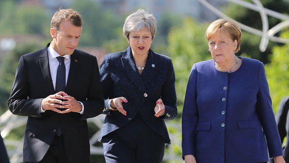 Los europeos buscan salvar el acuerdo con los iraníes