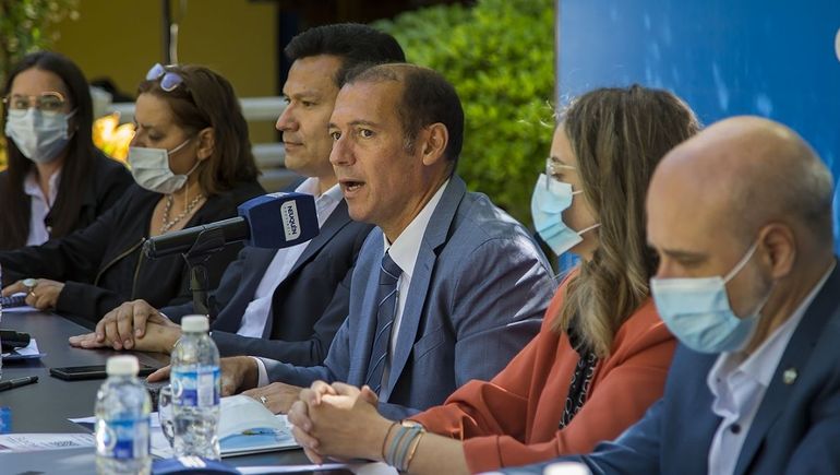 Entregarán otras 2800 notebooks gratuitas para estudiantes