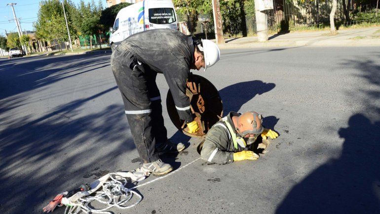 El municipio clausuró conexiones clandestinas cloacales al pluvioaluvional