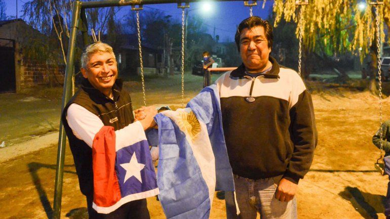 Las banderas de ambos países