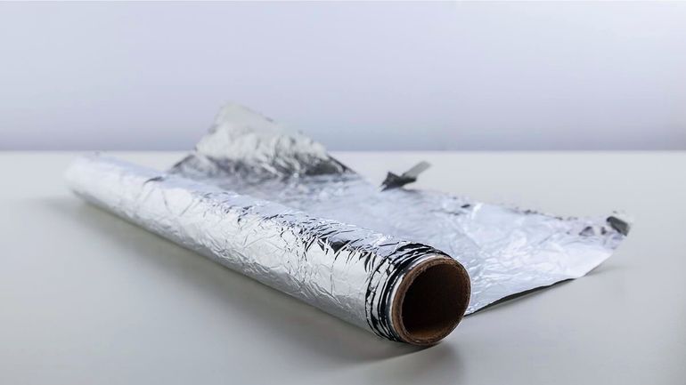 Increíblemente, el papel aluminio es fundamental para evitar la acumulación de hielo en el freezer.