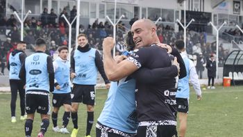 Damián Jara le dio la victoria a Cipolletti contra Germinal la temporada pasada. Foto: Anahí Cárdena Damián Jara le dio la victoria a Cipolletti contra Germinal la temporada pasada. Foto: Anahí Cárdena