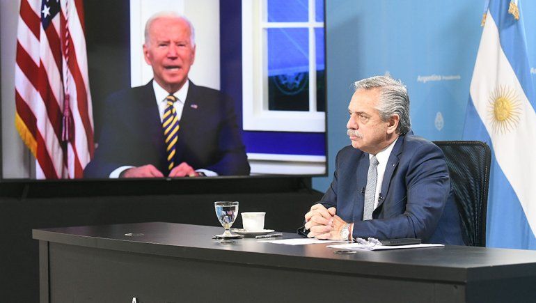En medio de la crisis, Fernández habló con Biden del cambio climático