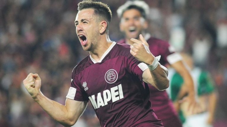 Peña Biafore con la camiseta de Lanús Peña Biafore con la camiseta de Lanús