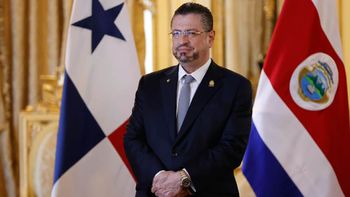 El jefe de la Dirección de Inteligencia y Seguridad (DIS) de Costa Rica, Jorge Torres, denunció supuestas amenazas contra la vida del presidente Rodrigo Chaves. El jefe de la Dirección de Inteligencia y Seguridad (DIS) de Costa Rica, Jorge Torres, denunció supuestas amenazas contra la vida del presidente Rodrigo Chaves.