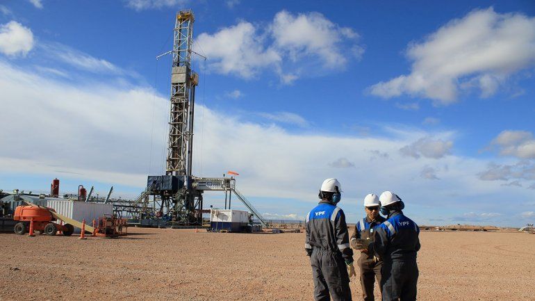 Las supuestas acciones involucran a YPF