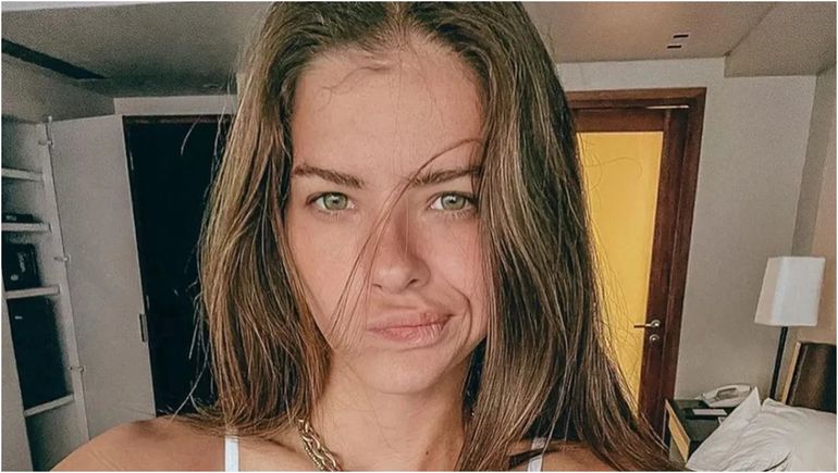 El extraño traje de baño de la China Suárez: Se parece a un alien