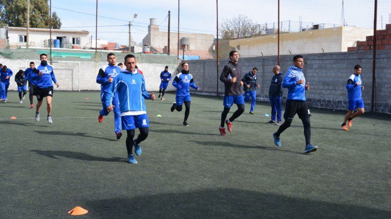 El León fue mucho más en la ida e intentará cerrarlo en suelo rionegrino.