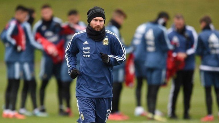 Qué les dijo Messi a sus compañeros tras la goleada ante España