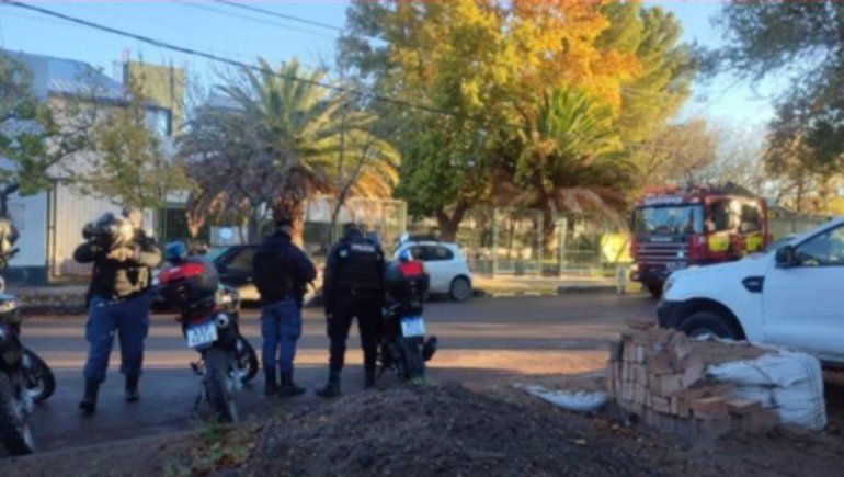Hizo una falsa amenaza de bomba en una escuela neuquina y la descubrieron: quién era