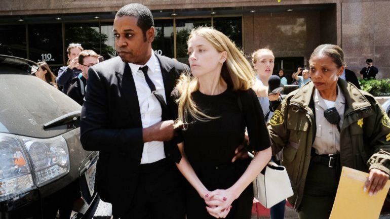 Heard denunció a Depp el 27 de mayo y aseguró que durante su matrimonio sufrió maltrato verbal y físico.