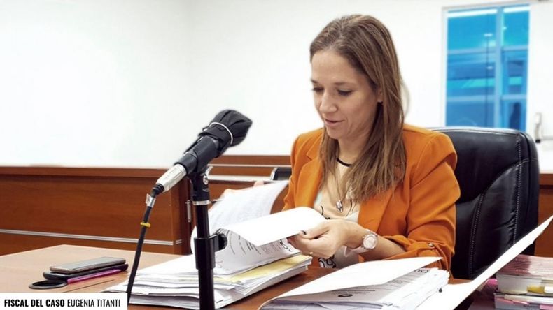 Fiscalía formulará cargos al hombre que fue filmado en medio del abuso a dos niñas en Añelo | LM Neuquen Fiscalía formulará cargos al hombre que fue filmado en medio del abuso a dos niñas en Añelo