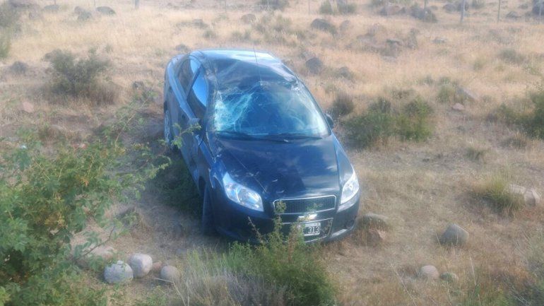 Un matrimonio resultó herido al volcar sobre la Ruta 23