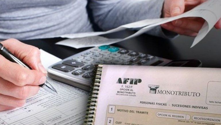 Promulgan ley de alivio para monotributistas